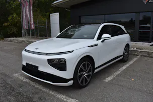 XPENG G9 93kWh Performance AWD mit Anhängerkupplung