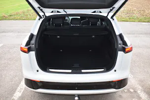XPENG G9 93kWh Performance AWD mit Anhängerkupplung