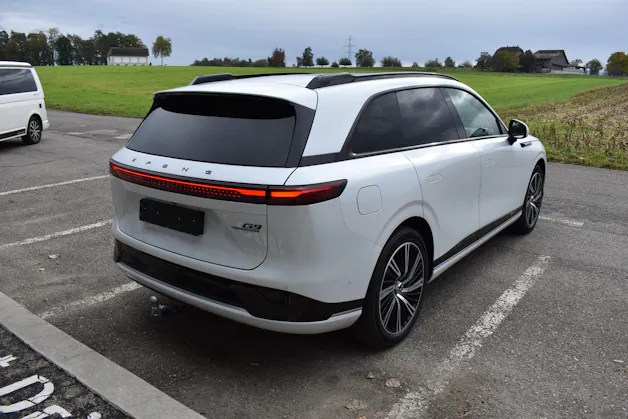 XPENG G9 93kWh Performance AWD mit Anhängerkupplung