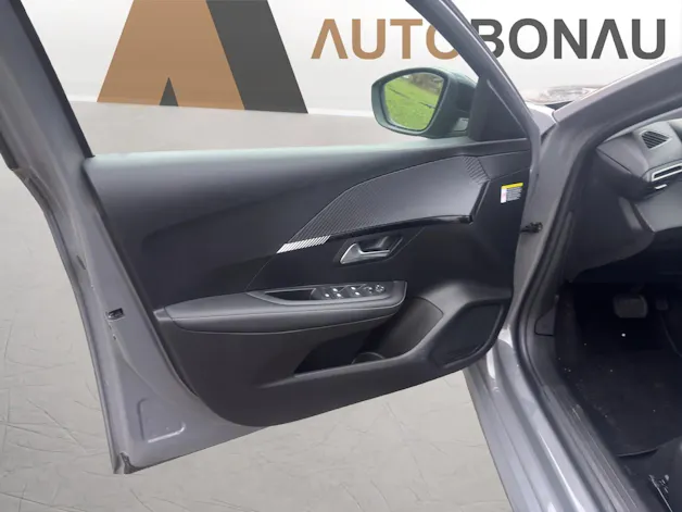 PEUGEOT 208 1.2 Hybrid Allure