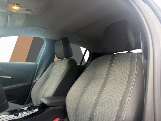 PEUGEOT 208 1.2 Hybrid Allure