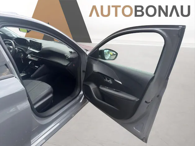 PEUGEOT 208 1.2 Hybrid Allure