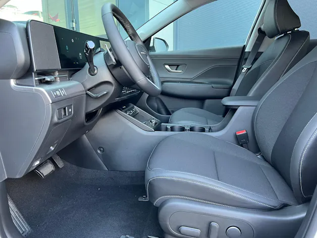 HYUNDAI Kona EV 65.4 kWh Amplia