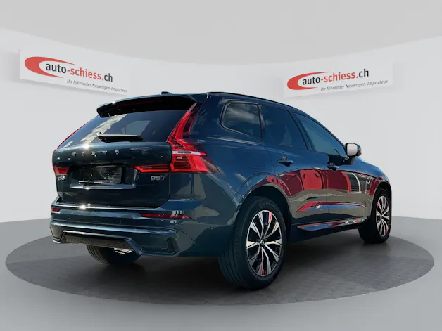 VOLVO XC60 B5 Benzin Mild Hybrid AWD Plus Dark Geartronic
