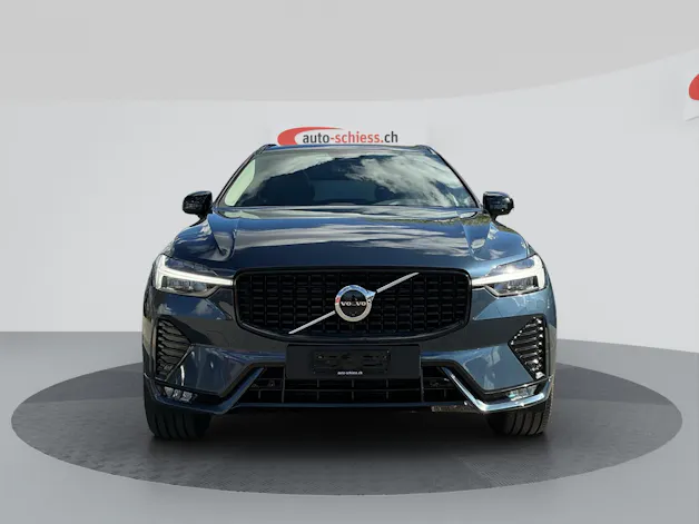 VOLVO XC60 B5 Benzin Mild Hybrid AWD Plus Dark Geartronic
