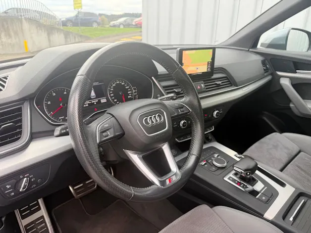 AUDI Q5 2.0 TDI sport quattro S-tronic