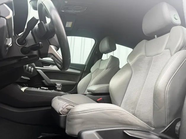 AUDI Q5 2.0 TDI sport quattro S-tronic