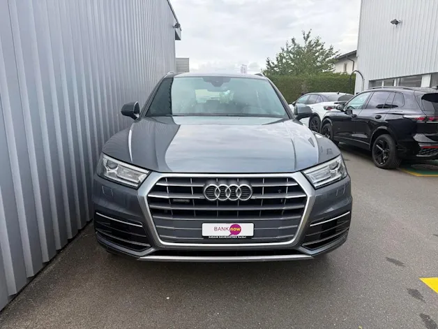 AUDI Q5 2.0 TDI sport quattro S-tronic