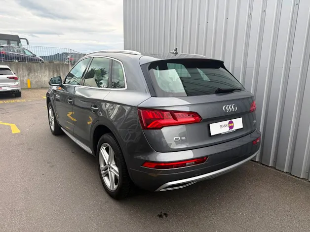 AUDI Q5 2.0 TDI sport quattro S-tronic