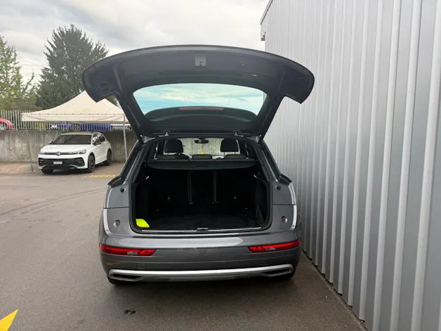 AUDI Q5 2.0 TDI sport quattro S-tronic