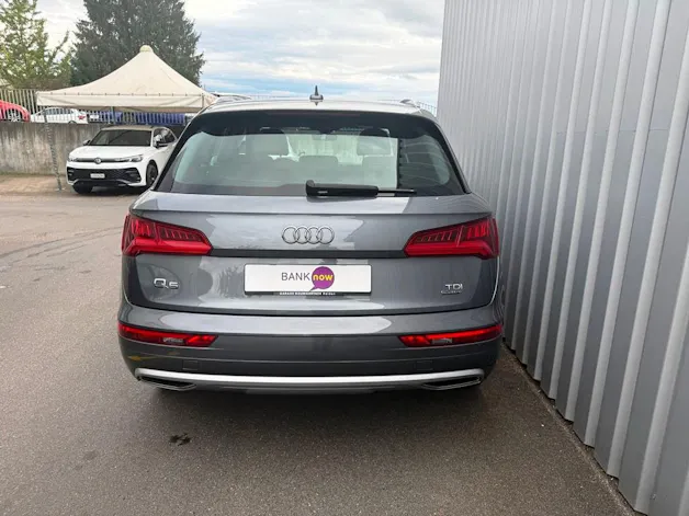 AUDI Q5 2.0 TDI sport quattro S-tronic