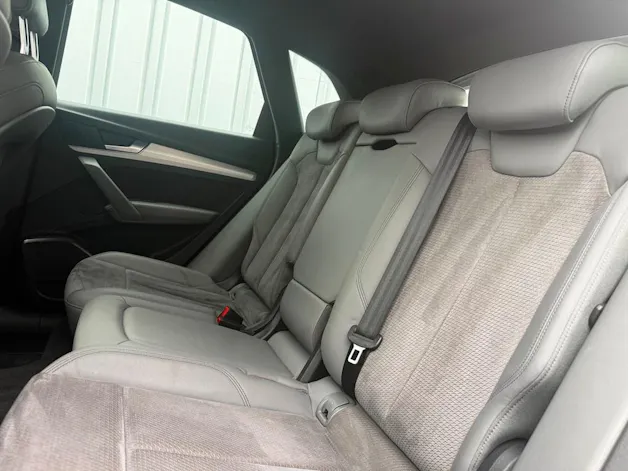 AUDI Q5 2.0 TDI sport quattro S-tronic
