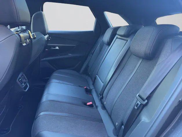 PEUGEOT 3008 1.5 BlueHDi GT Line