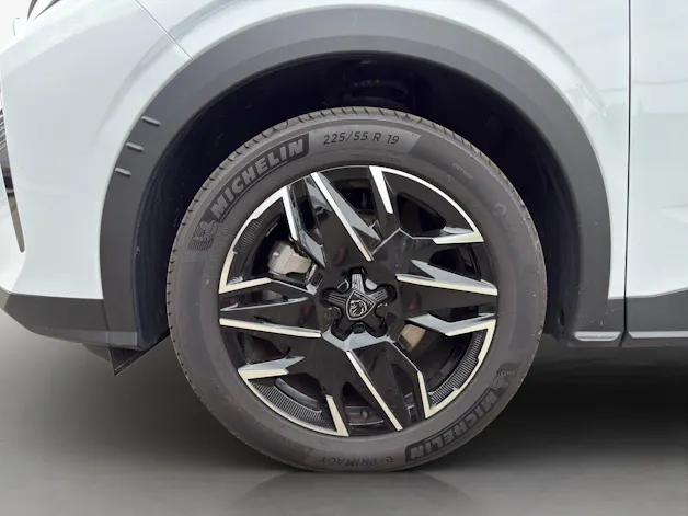 PEUGEOT 5008 1.2 Hybrid e-DCS6 GT 7 Plätzer