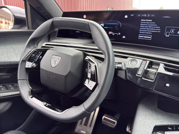PEUGEOT 5008 1.2 Hybrid e-DCS6 GT 7 Plätzer