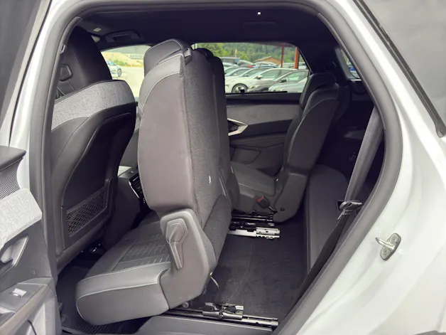 PEUGEOT 5008 1.2 Hybrid e-DCS6 GT 7 Plätzer