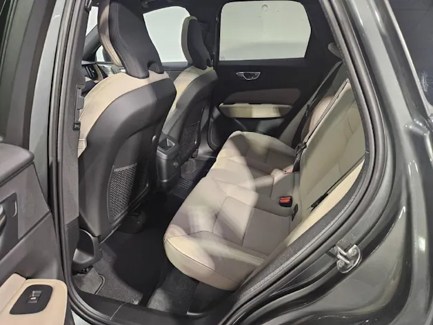 VOLVO XC60 2.0 T6 TE Ultra Bright eAWD