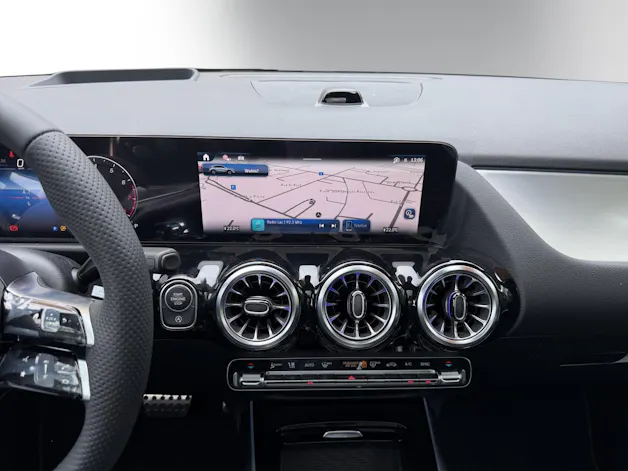 MERCEDES-BENZ GLA 250 4Matic 8G-DCT Swiss Star