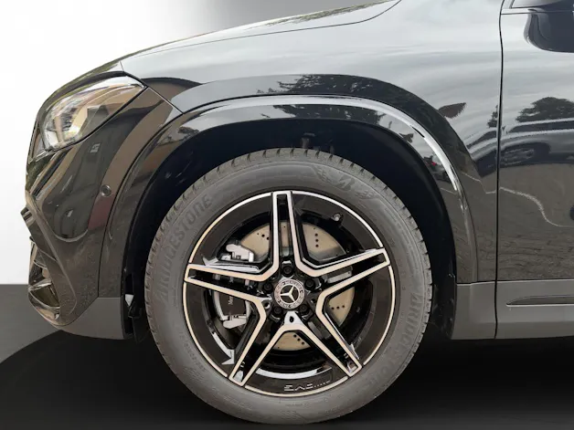MERCEDES-BENZ GLA 250 4Matic 8G-DCT Swiss Star