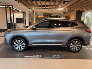 BYD Seal U DM-i Design AWD 324PS Automat