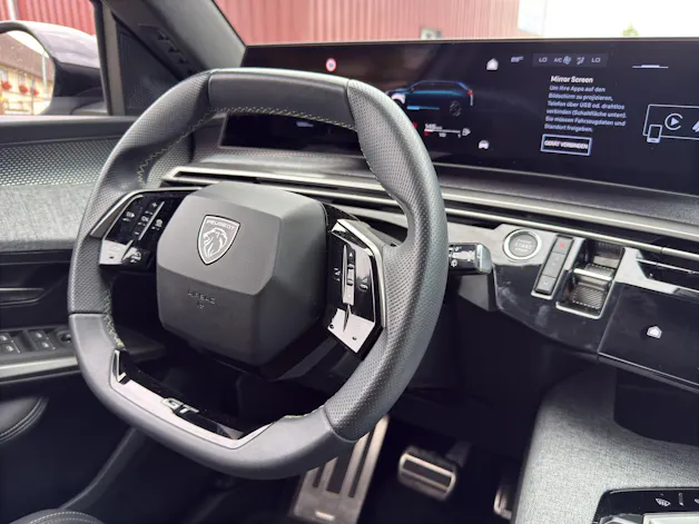 PEUGEOT 5008 1.2 Hybrid e-DCS6 GT 7 Plätzer