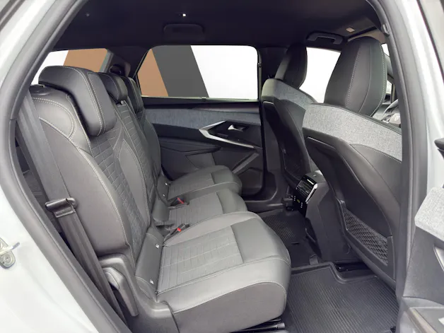 PEUGEOT 5008 1.2 Hybrid e-DCS6 GT 7 Plätzer