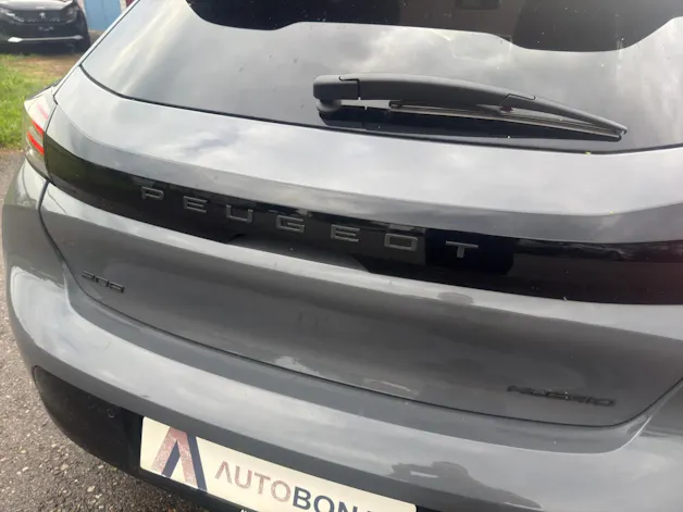 PEUGEOT 208 1.2 Hybrid Allure