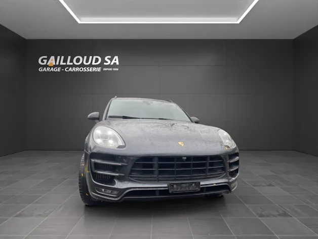 PORSCHE Macan Turbo PDK