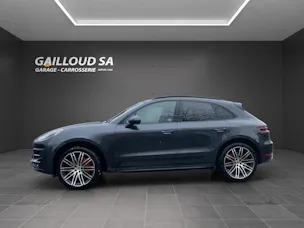 PORSCHE Macan Turbo PDK