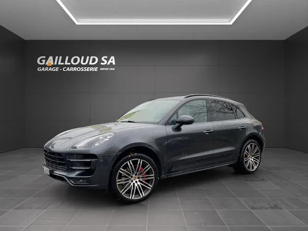 PORSCHE Macan Turbo PDK