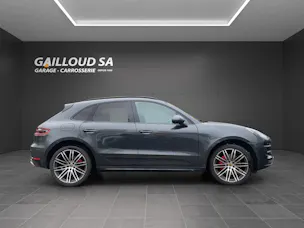 PORSCHE Macan Turbo PDK