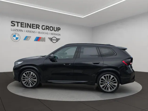 BMW iX1 xDrive 30 M Sport