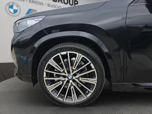 BMW iX1 xDrive 30 M Sport