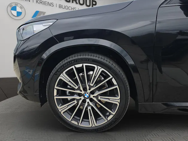 BMW iX1 xDrive 30 M Sport
