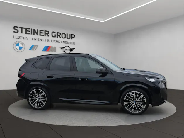 BMW iX1 xDrive 30 M Sport