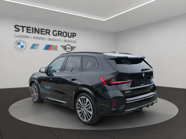 BMW iX1 xDrive 30 M Sport
