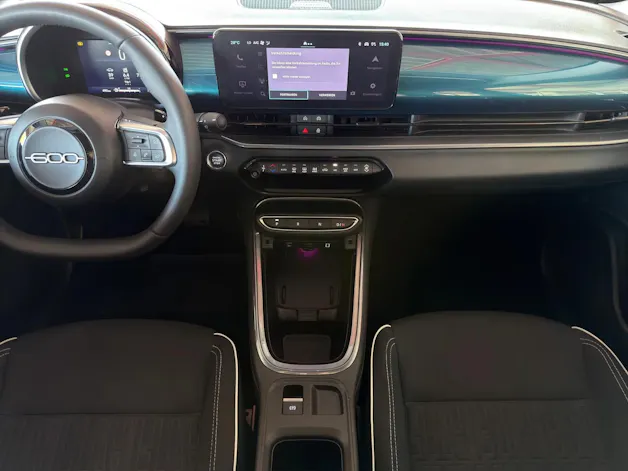 FIAT 600 1.2 Hybrid 145 Cult