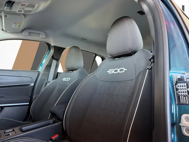 FIAT 600 1.2 Hybrid 145 Cult