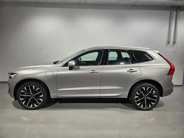 VOLVO XC60 2.0 T6 TE Ultra Bright eAWD