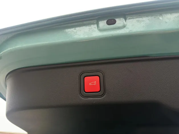 FIAT 600 1.2 Hybrid La Prima