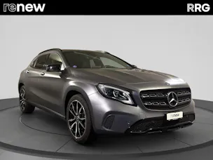 MERCEDES-BENZ GLA 200 Night Star 7G-DCT