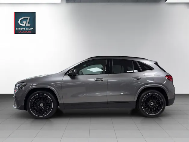 MERCEDES-BENZ GLA 200 Night Star 7G-DCT