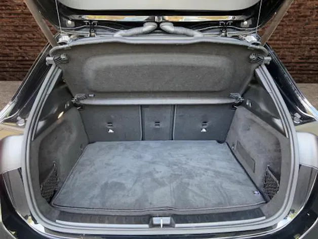 MERCEDES-BENZ GLA 220d AMG Line 4Matic