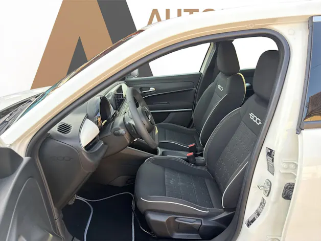FIAT 600 1.2 Hybrid 145 Cult