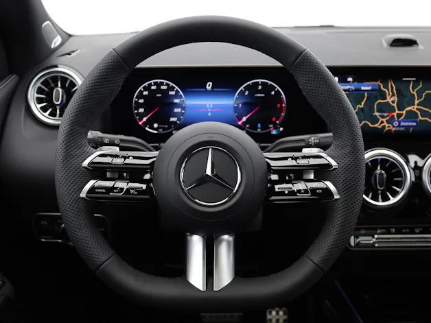 MERCEDES-BENZ GLA 220d 4Matic 8G-DCT