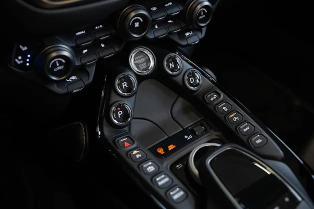 ASTON MARTIN V8 Vantage 4.0 Roadster