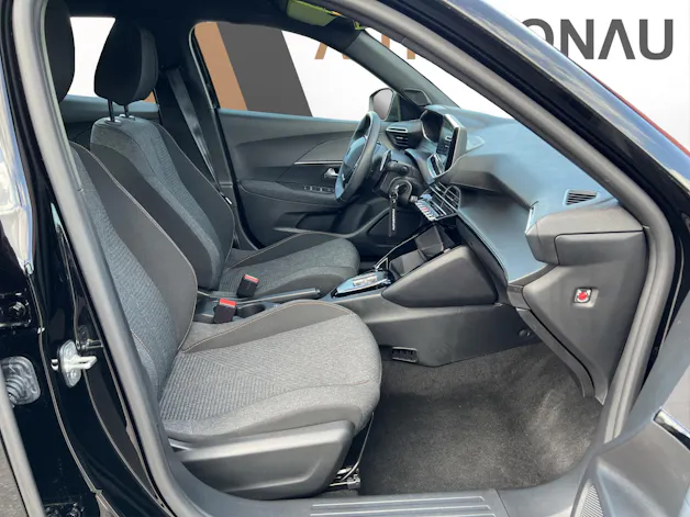 PEUGEOT 2008 1.2 Hybrid 145 Style