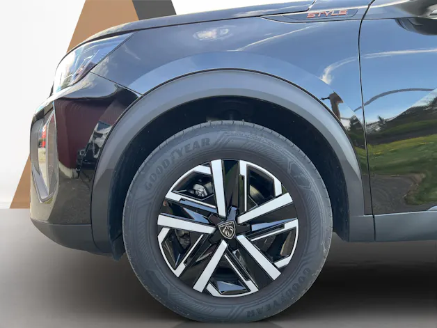 PEUGEOT 2008 1.2 Hybrid 145 Style