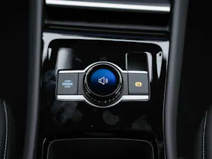 VW Tiguan 1.5 TSI evo2 mHEV R-Line DSG *Abstandsregler*Massage*Lenkradheizung*