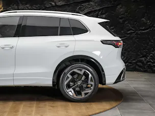 VW Tiguan 1.5 TSI evo2 mHEV R-Line DSG *Abstandsregler*Massage*Lenkradheizung*